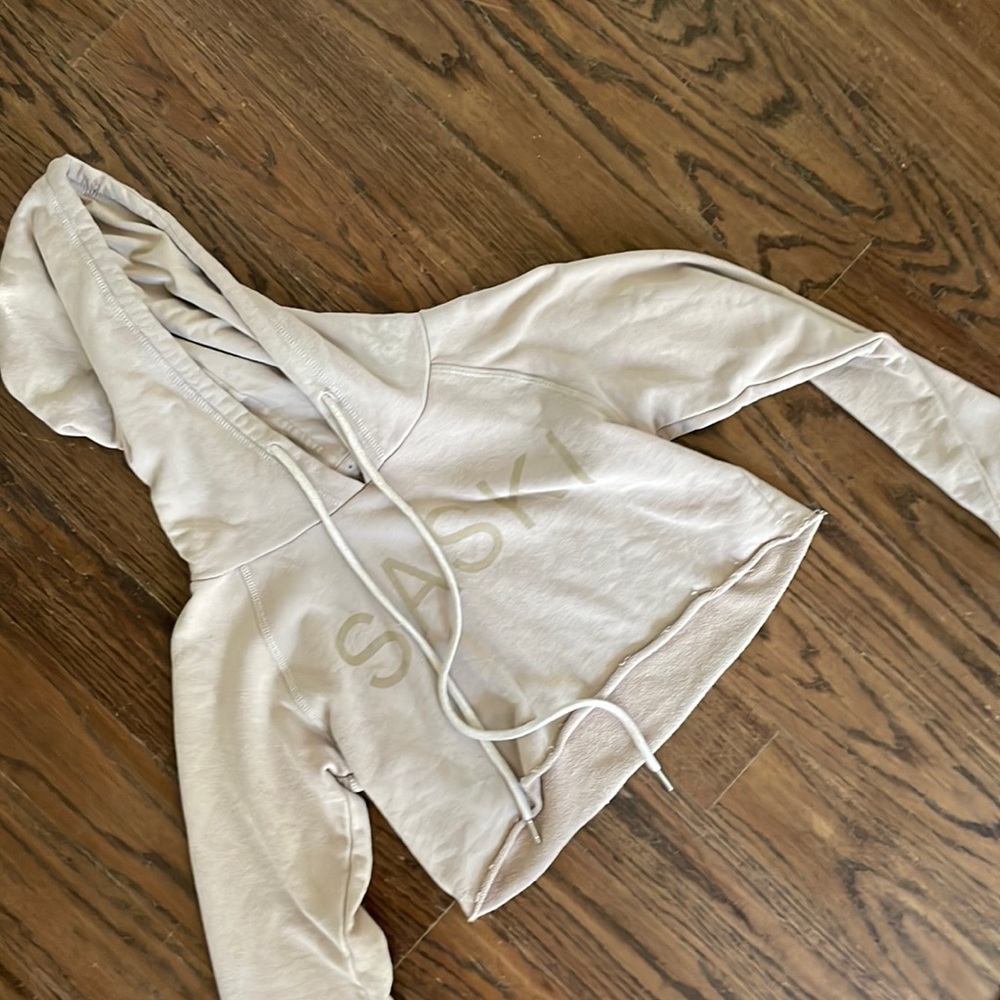 Saski cropped hoodie